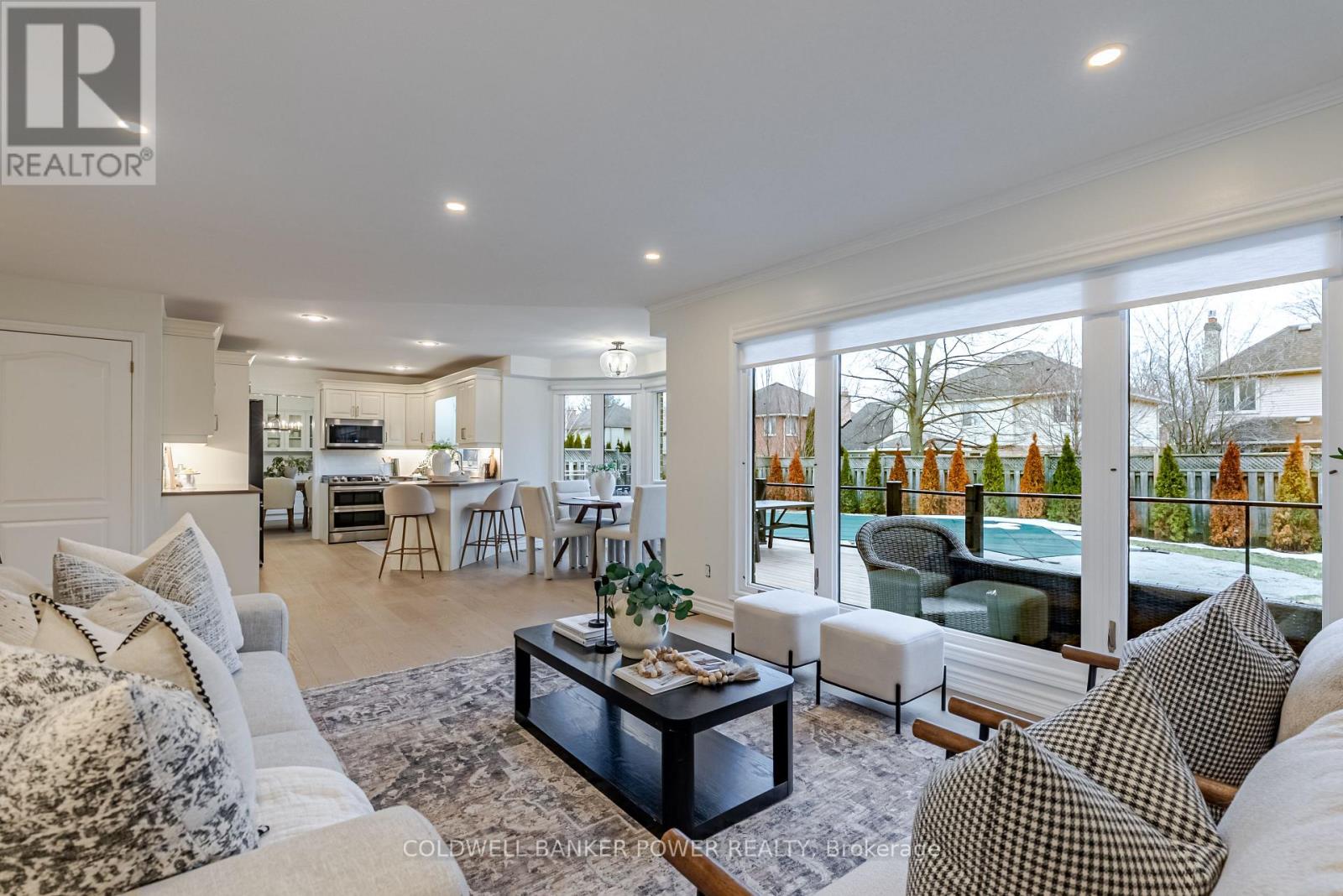 Photo 18 of 50 for 333 Sunnyside Crescent