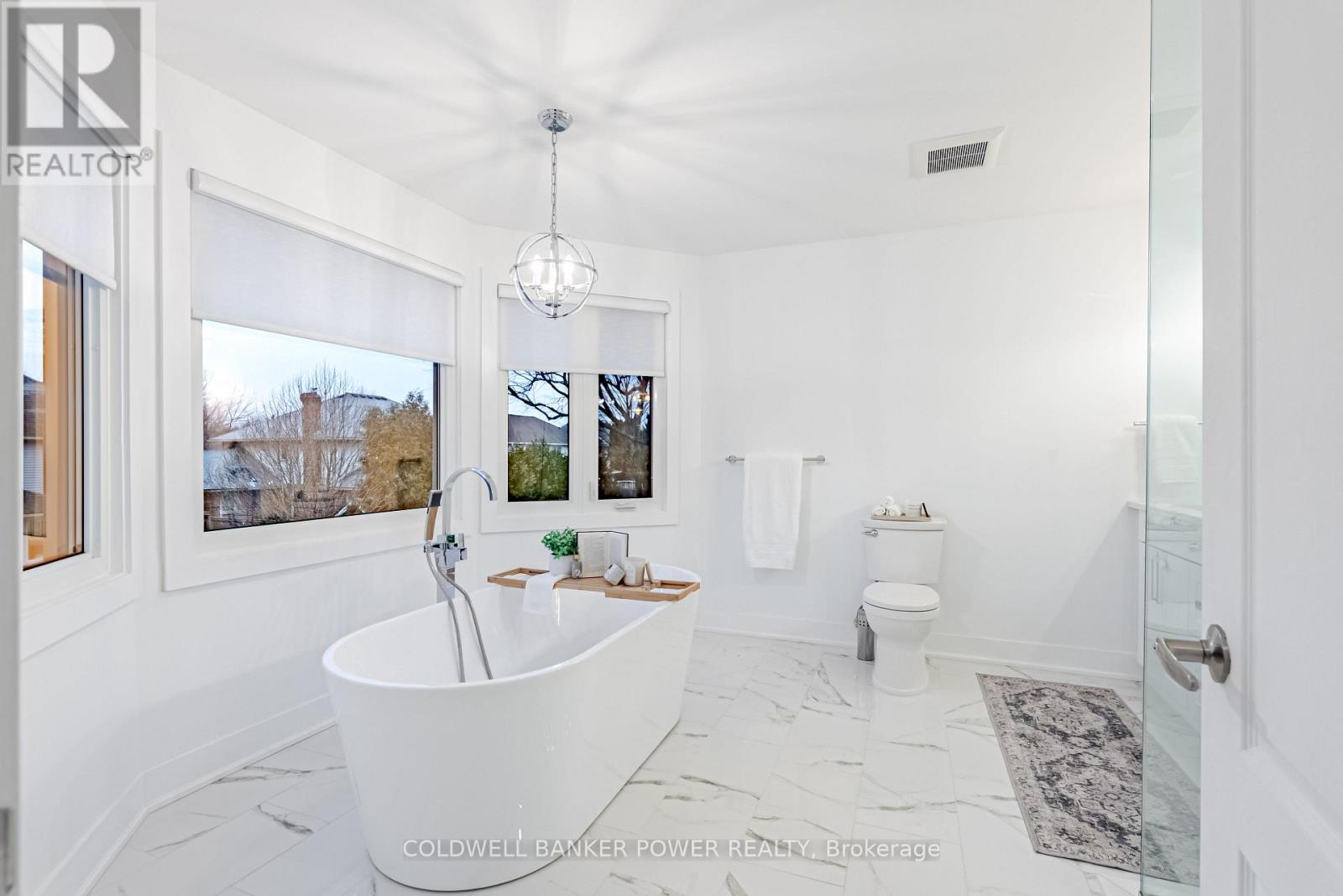 Photo 30 of 50 for 333 Sunnyside Crescent