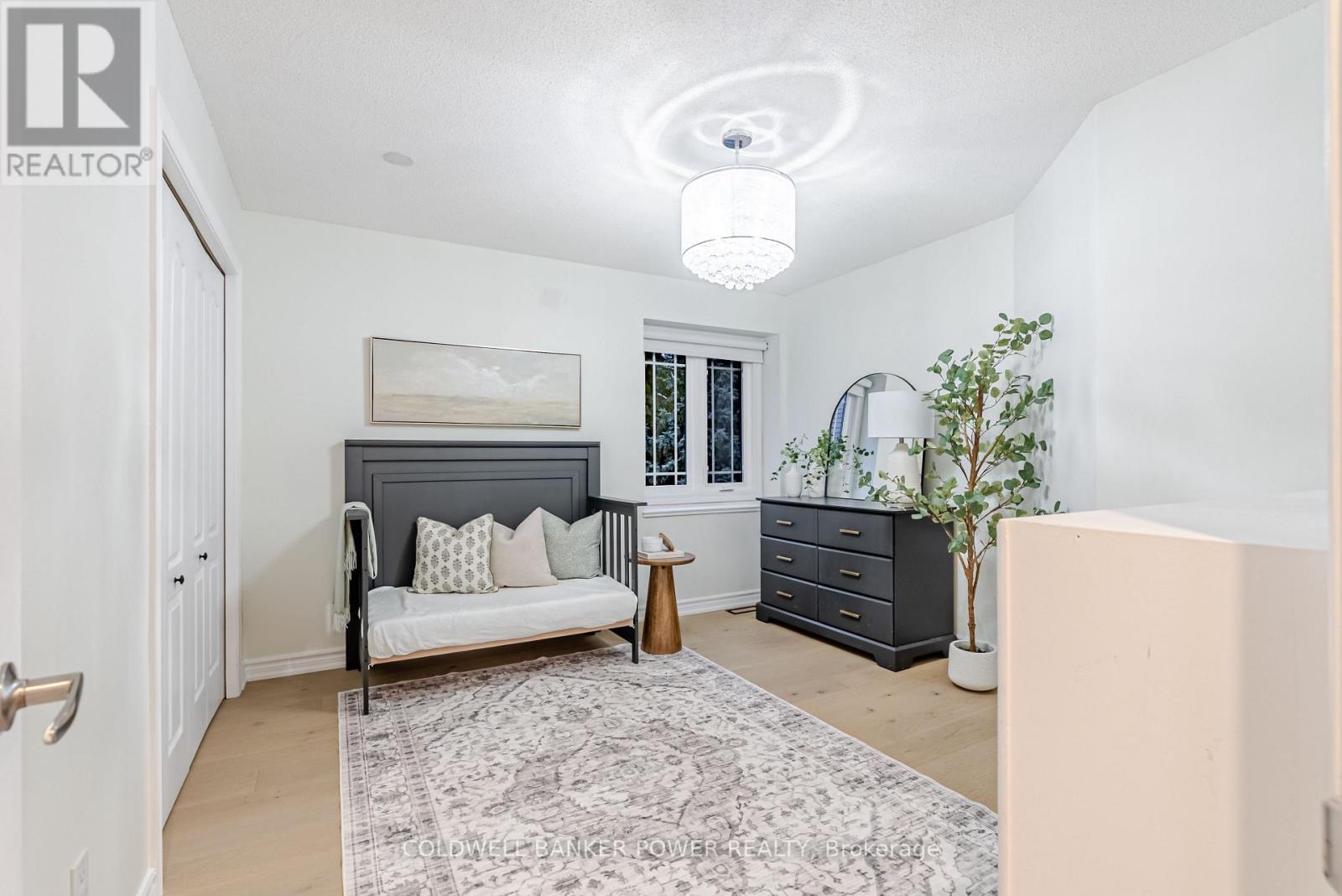 Photo 35 of 50 for 333 Sunnyside Crescent