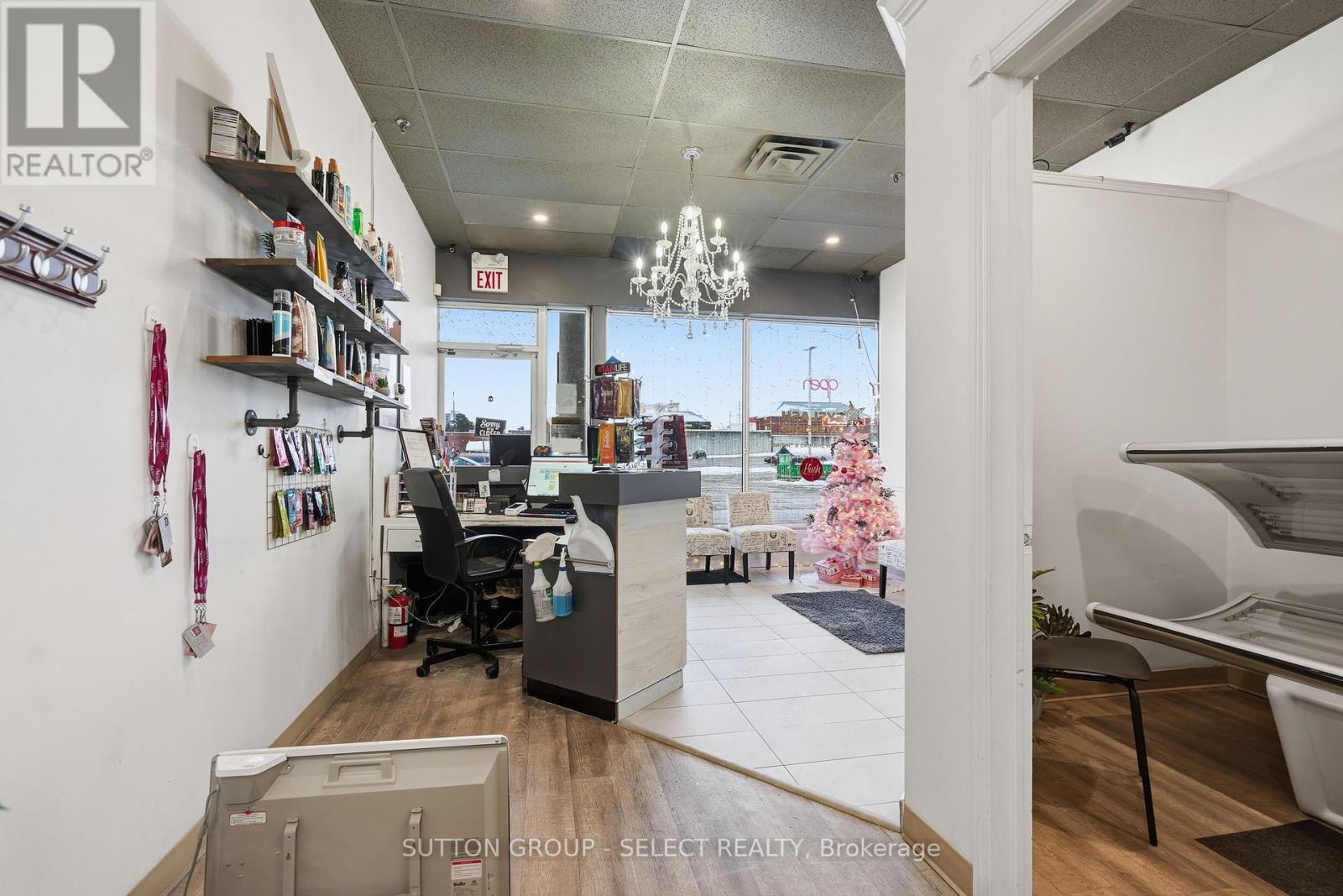 6 - 509 Commissioners Road W, London South, Ontario  N6J 1Y5 - Photo 5 - X12854140