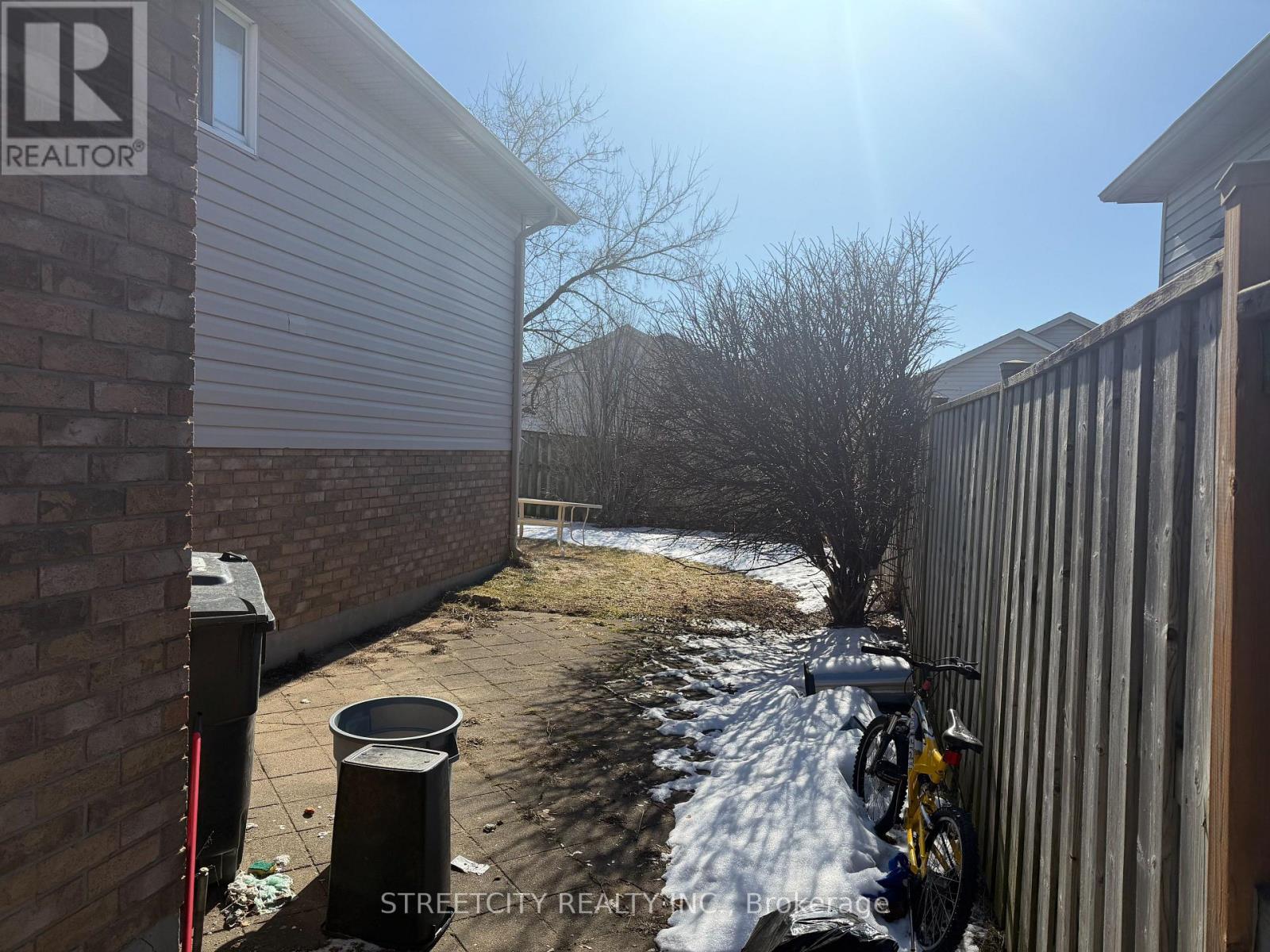 161 Thurman Circle, London East, Ontario  N5V 4Z1 - Photo 8 - X12854184