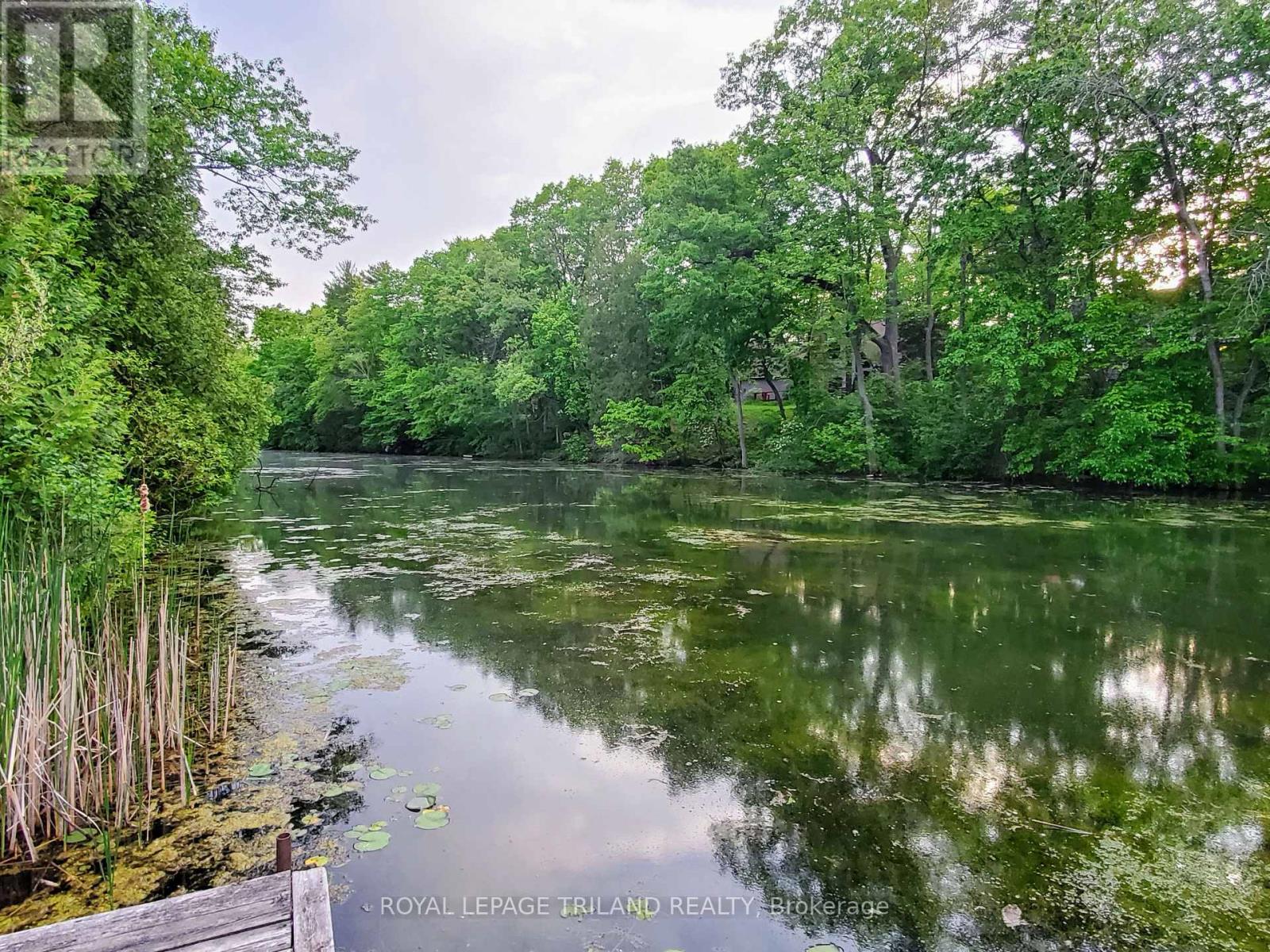 10328 Pinetree Drive, Lambton Shores, Ontario  N0M 1T0 - Photo 23 - X12854244