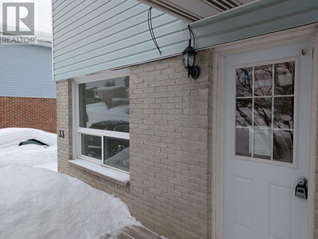 33 Winnipeg St S, White River, Ontario  P0M 3G0 - Photo 3 - SM260425