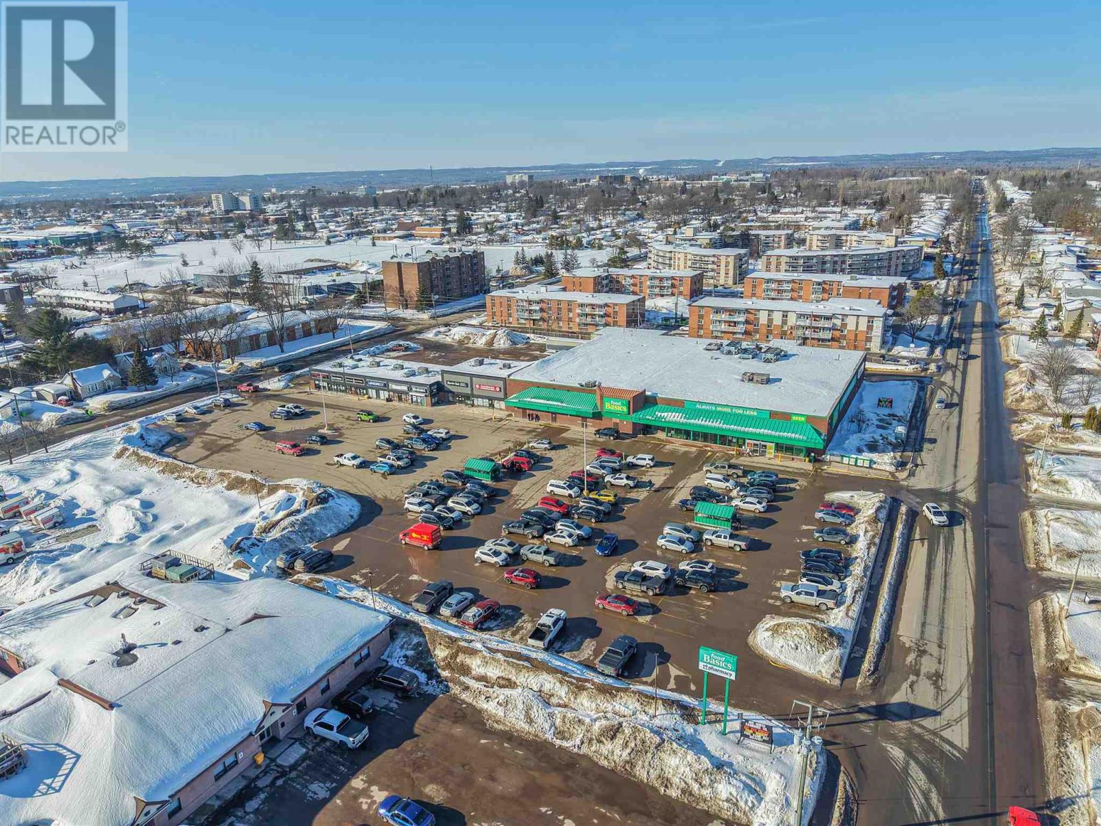 691-709 Pine St, Sault Ste. Marie, Ontario  P6B 3G2 - Photo 4 - SM260426