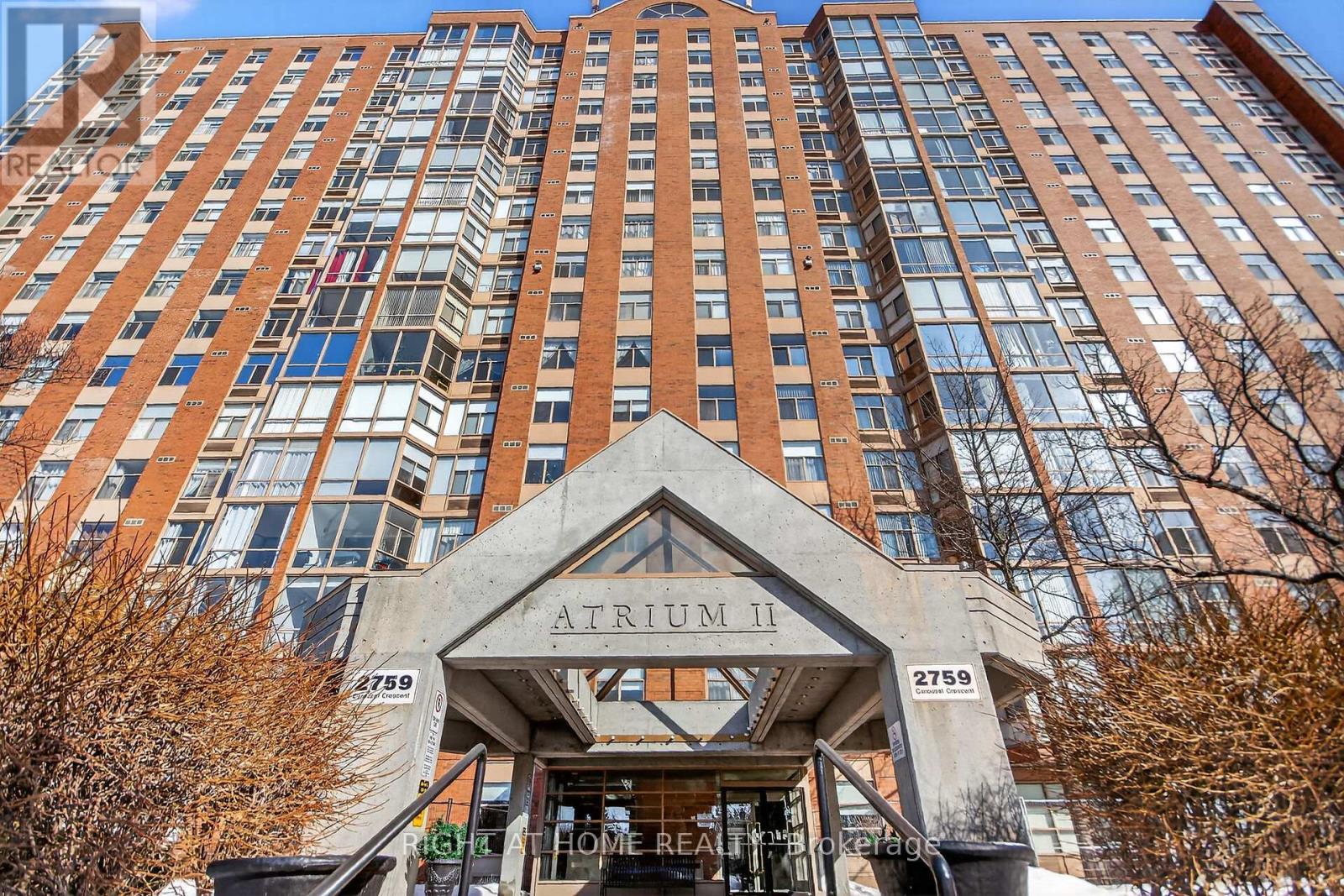 808 - 2759 Carousel Crescent, Ottawa, Ontario  K1T 2N5 - Photo 2 - X12853916