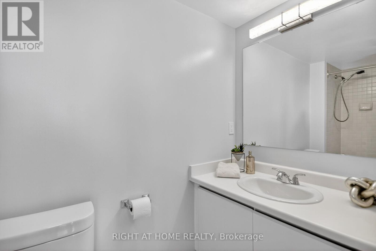 808 - 2759 Carousel Crescent, Ottawa, Ontario  K1T 2N5 - Photo 21 - X12853916