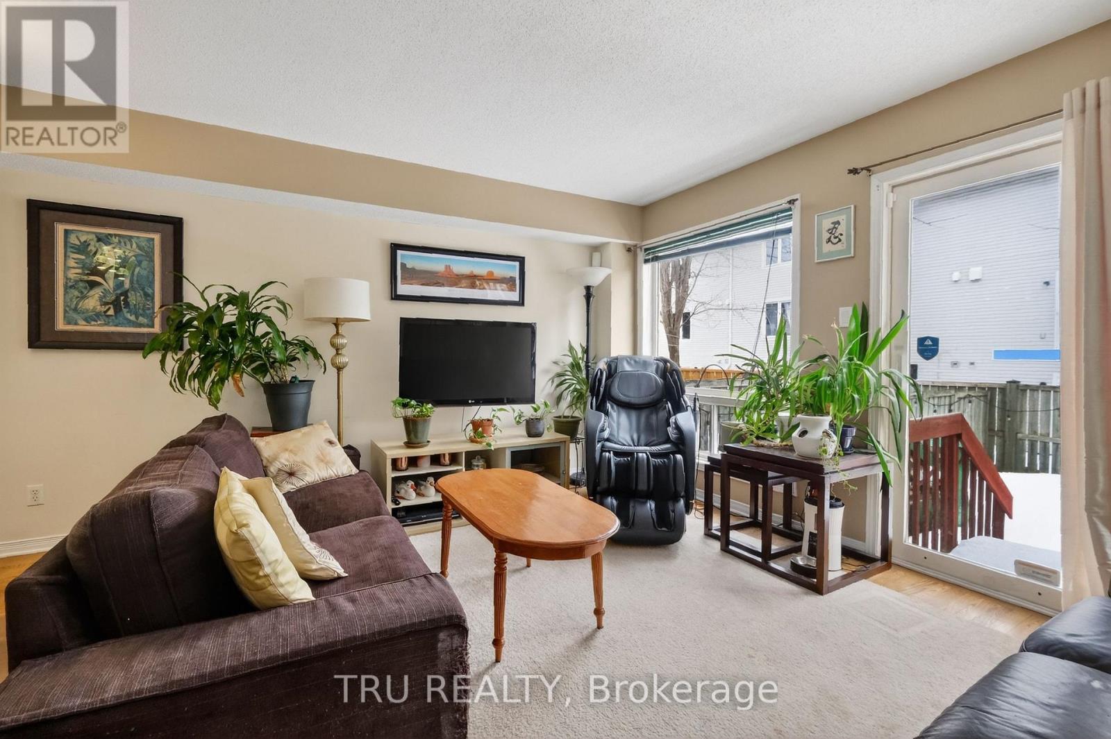 13 Celebration Street, Ottawa, Ontario  K2C 4A6 - Photo 5 - X12853938