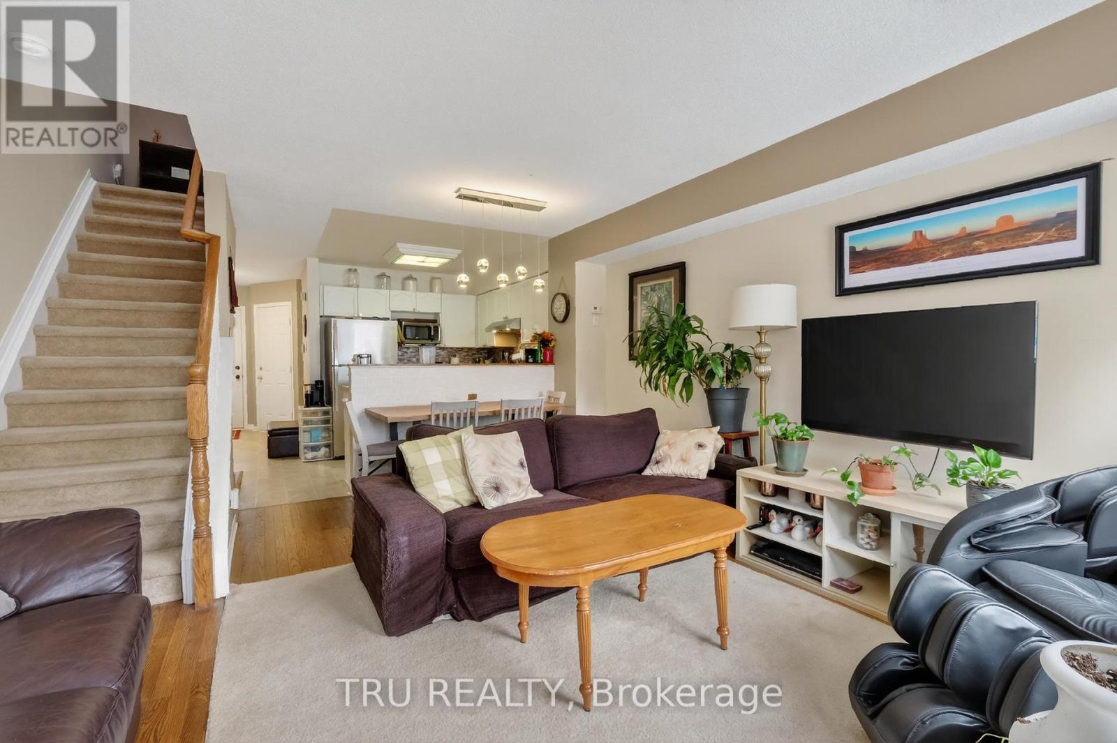 13 Celebration Street, Ottawa, Ontario  K2C 4A6 - Photo 8 - X12853938