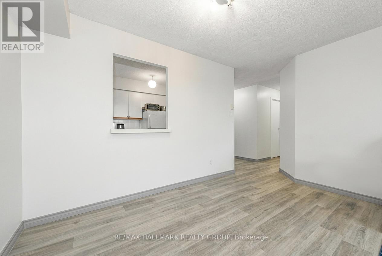 1009 - 1025 Grenon Avenue, Ottawa, Ontario  K2B 8S5 - Photo 36 - X12854056