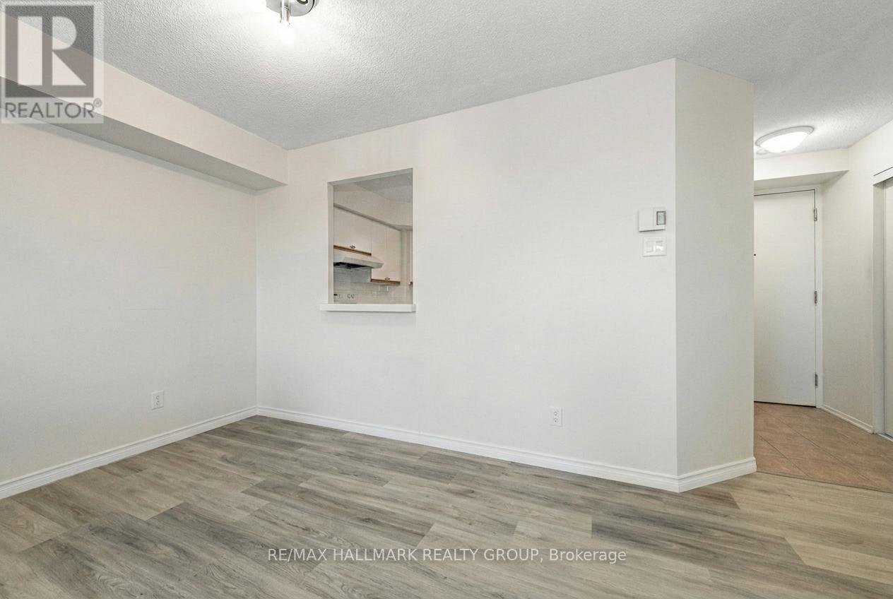 1009 - 1025 Grenon Avenue, Ottawa, Ontario  K2B 8S5 - Photo 37 - X12854056