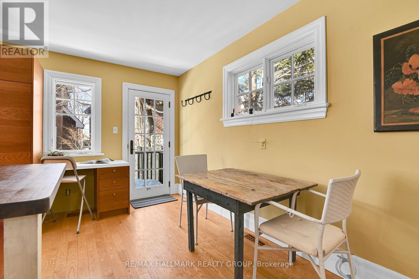 9 Rock Avenue, Ottawa, Ontario  K1M 1A5 - Photo 15 - X12854060