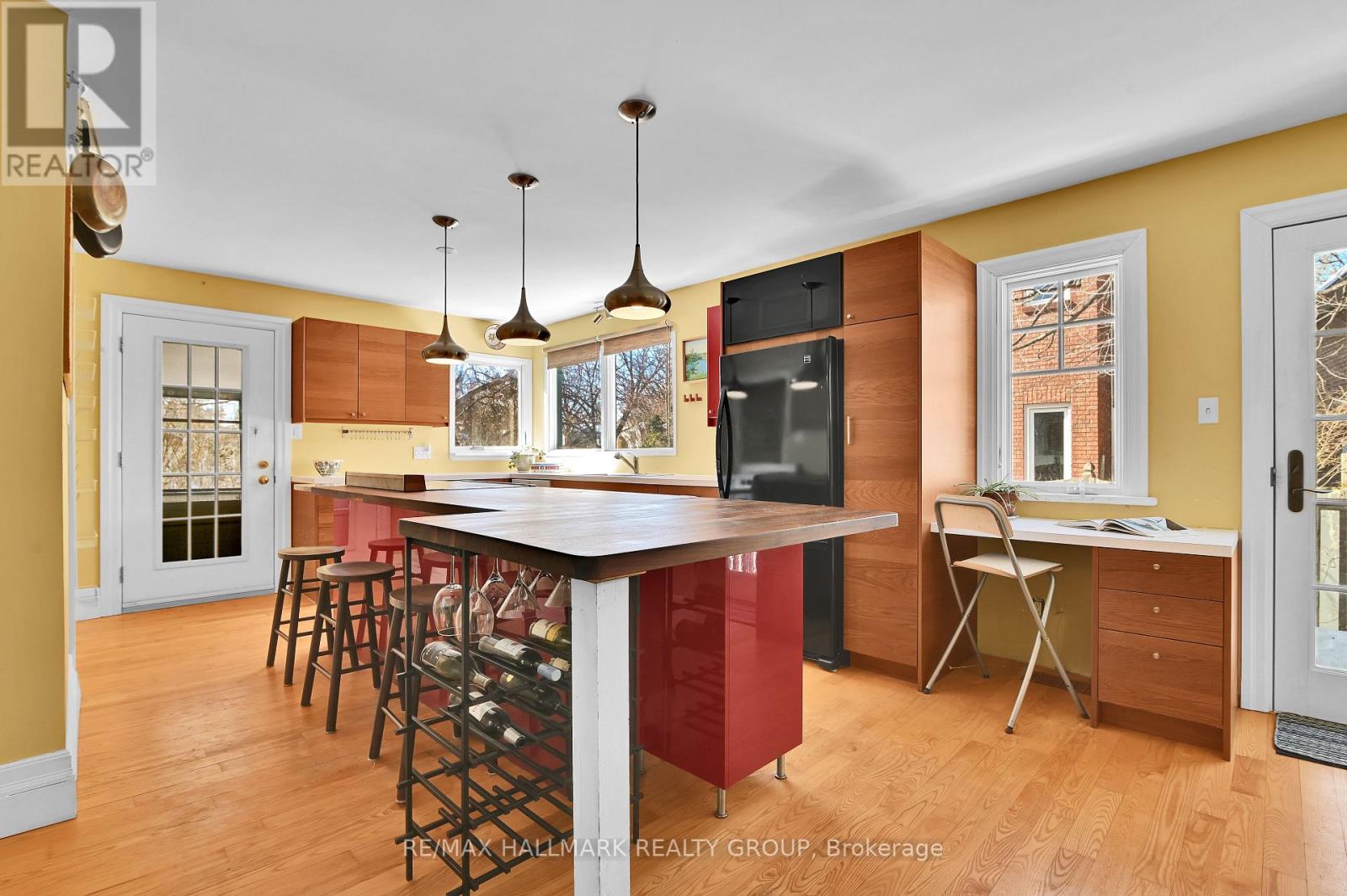 9 Rock Avenue, Ottawa, Ontario  K1M 1A5 - Photo 16 - X12854060