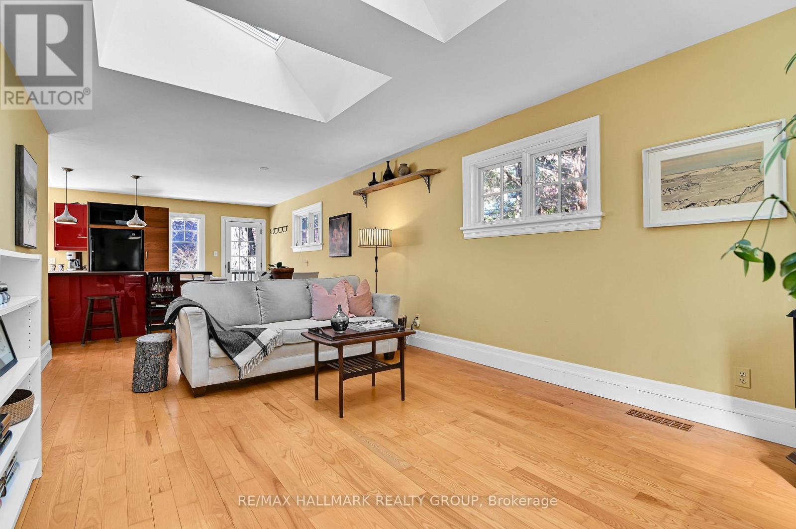 9 Rock Avenue, Ottawa, Ontario  K1M 1A5 - Photo 19 - X12854060