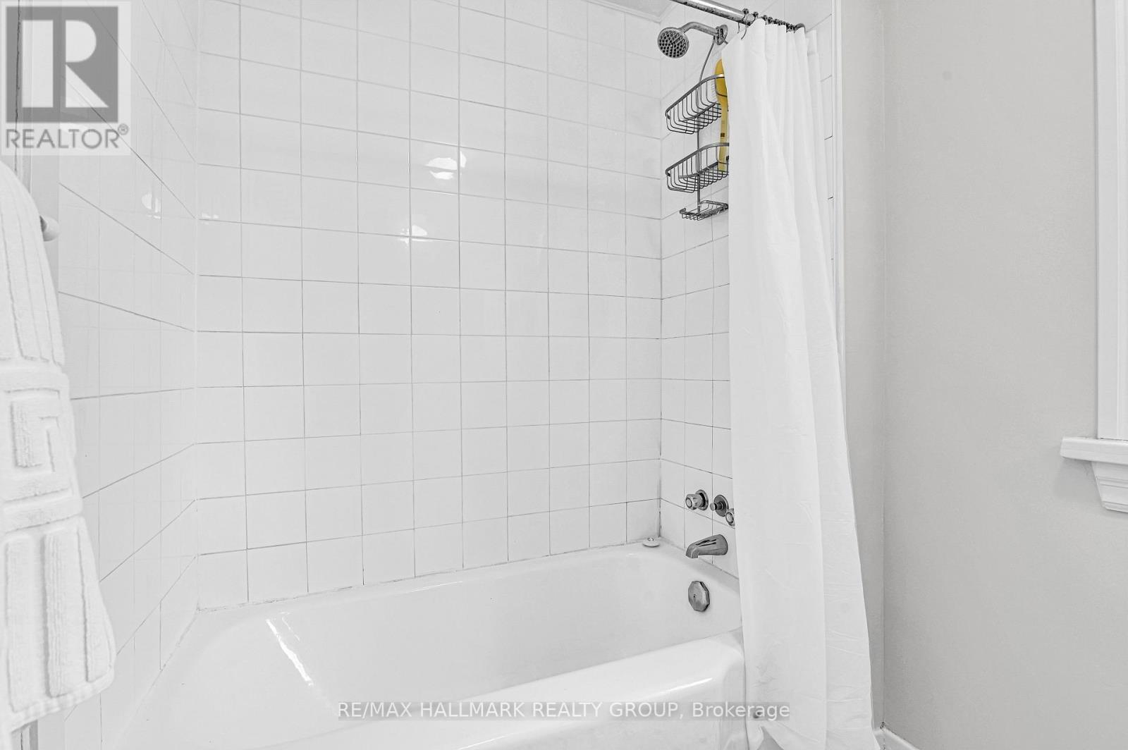 9 Rock Avenue, Ottawa, Ontario  K1M 1A5 - Photo 27 - X12854060