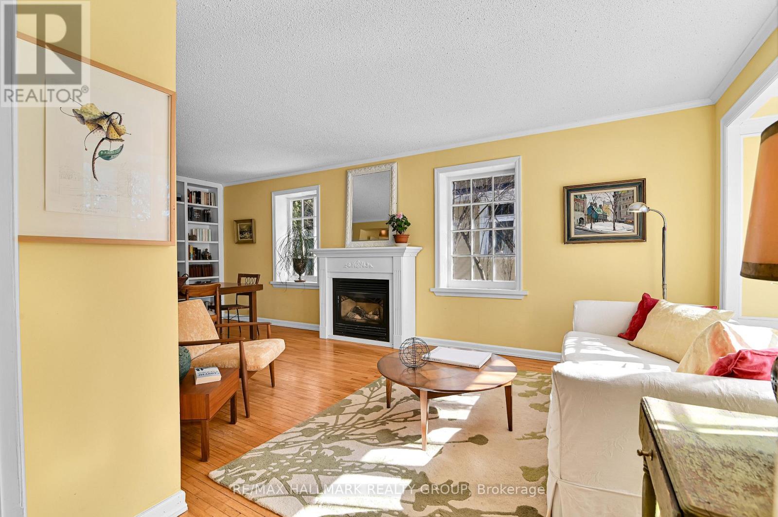 9 Rock Avenue, Ottawa, Ontario  K1M 1A5 - Photo 6 - X12854060