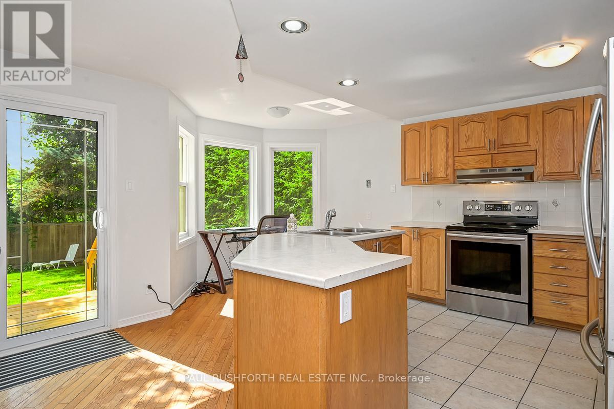 1793 Hunters Run Drive, Ottawa, Ontario  K1C 6X3 - Photo 9 - X12854110