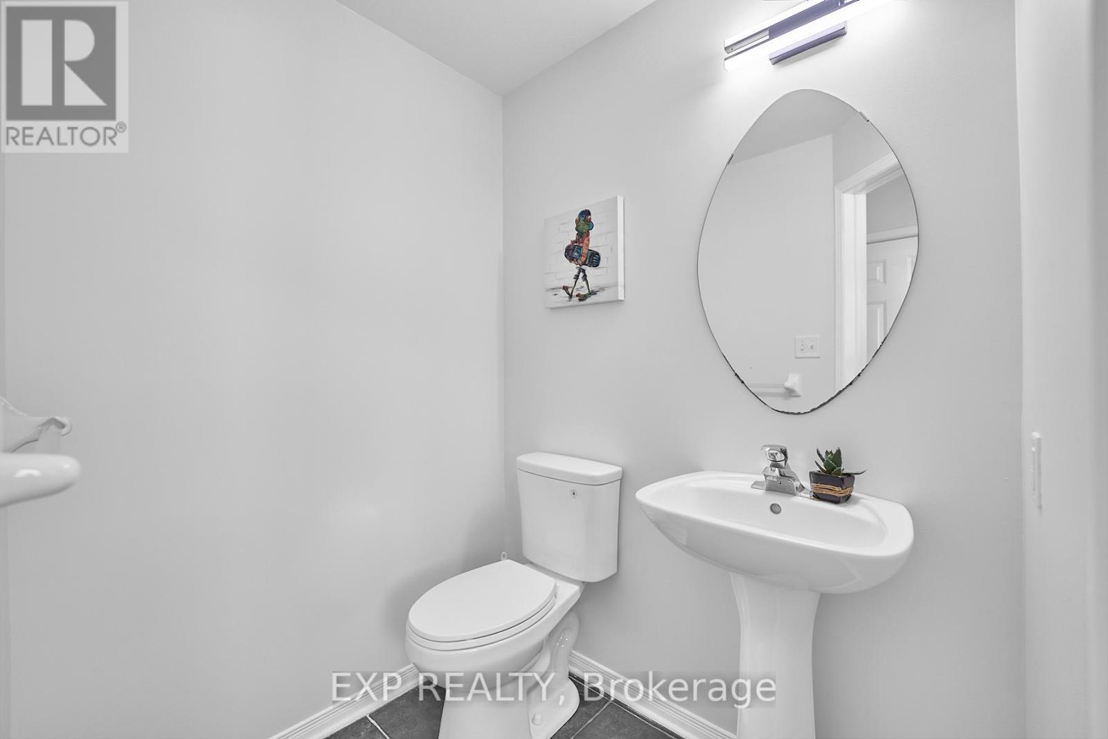 30 Fieldberry Private, Ottawa, Ontario  K2J 5E8 - Photo 32 - X12854218