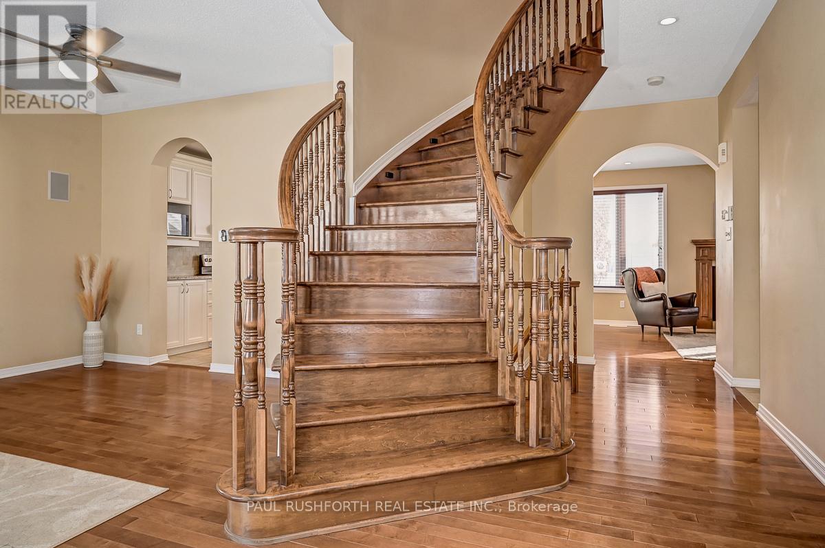 326 Dawnlight Street, Ottawa, Ontario  K4A 5G4 - Photo 4 - X12854230