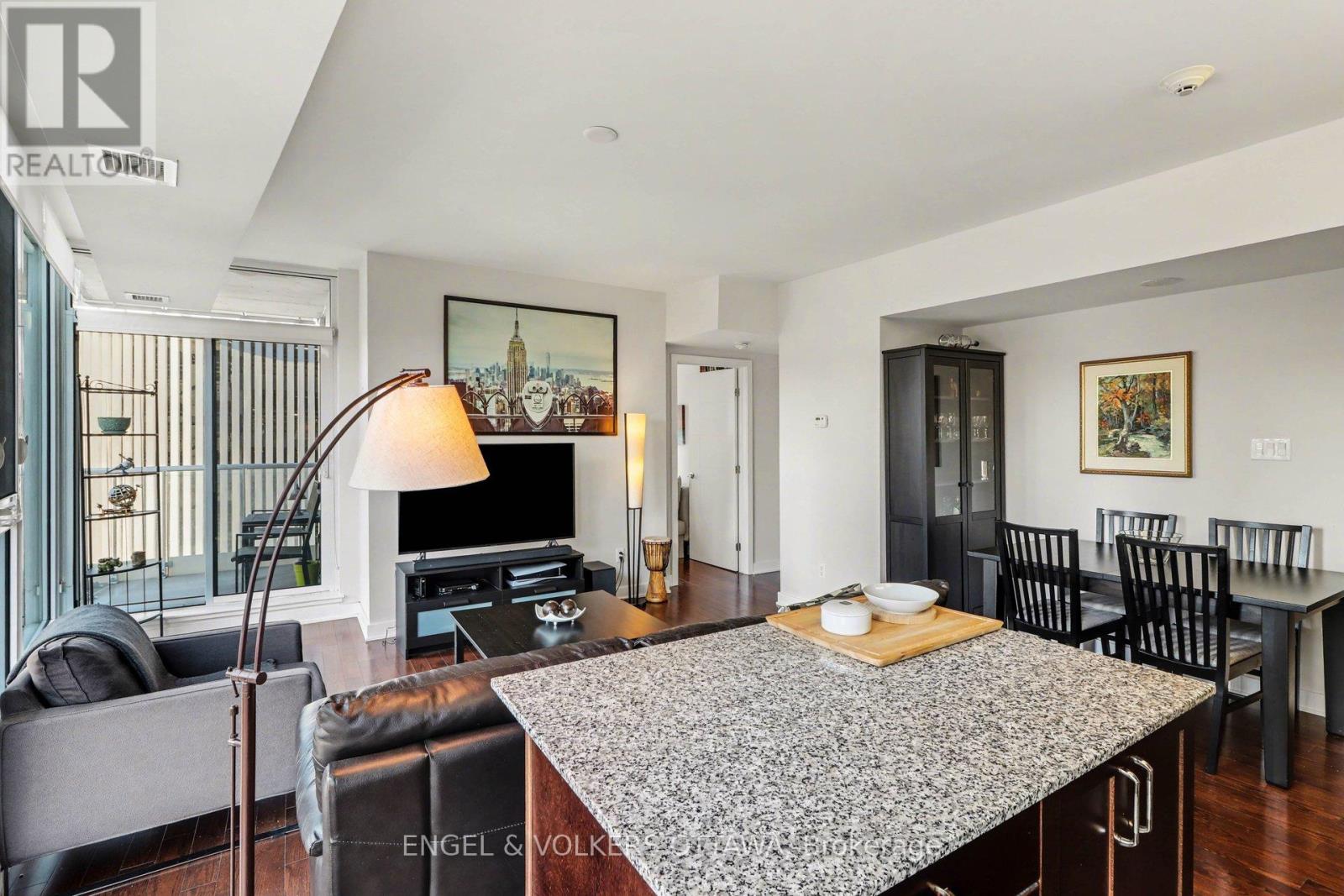 701 - 179 Metcalfe Street, Ottawa, Ontario  K2P 0W1 - Photo 10 - X12854236