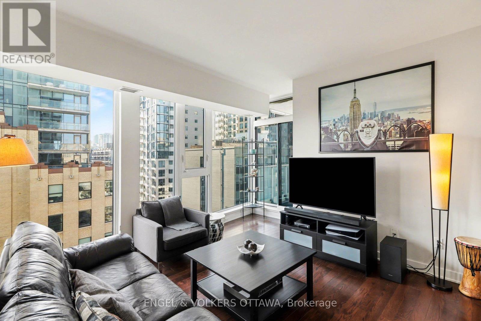 701 - 179 Metcalfe Street, Ottawa, Ontario  K2P 0W1 - Photo 7 - X12854236