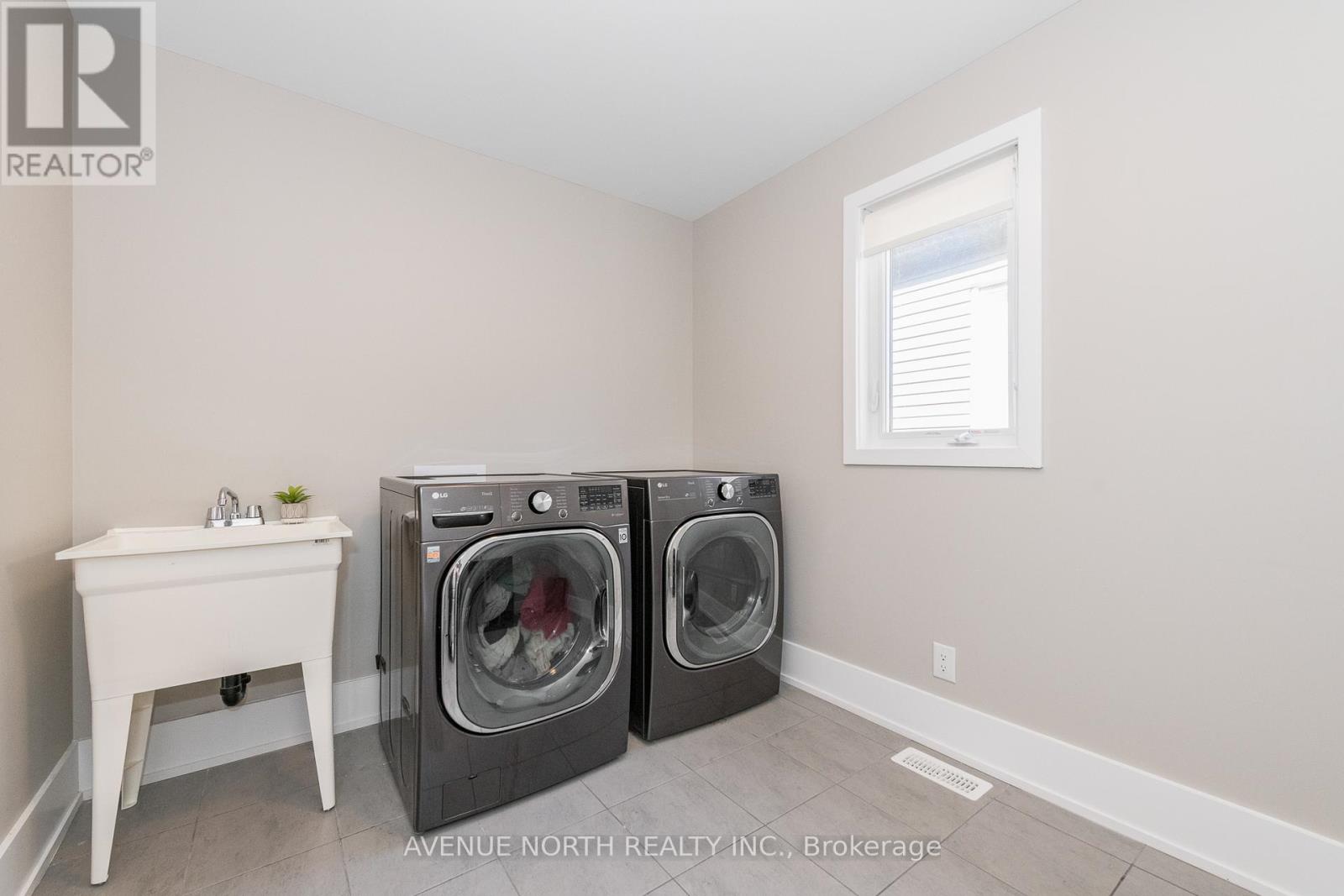 805 Henslows Circle, Ottawa, Ontario  K4A 5H6 - Photo 45 - X12854258