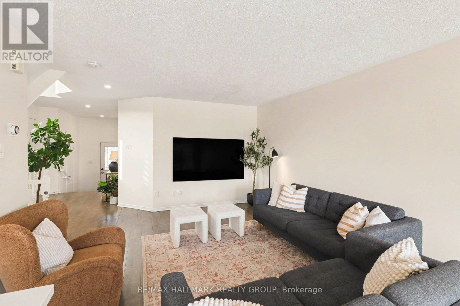 2229 Brockstone Crescent, Ottawa, Ontario  K4A 4V5 - Photo 11 - X12854266