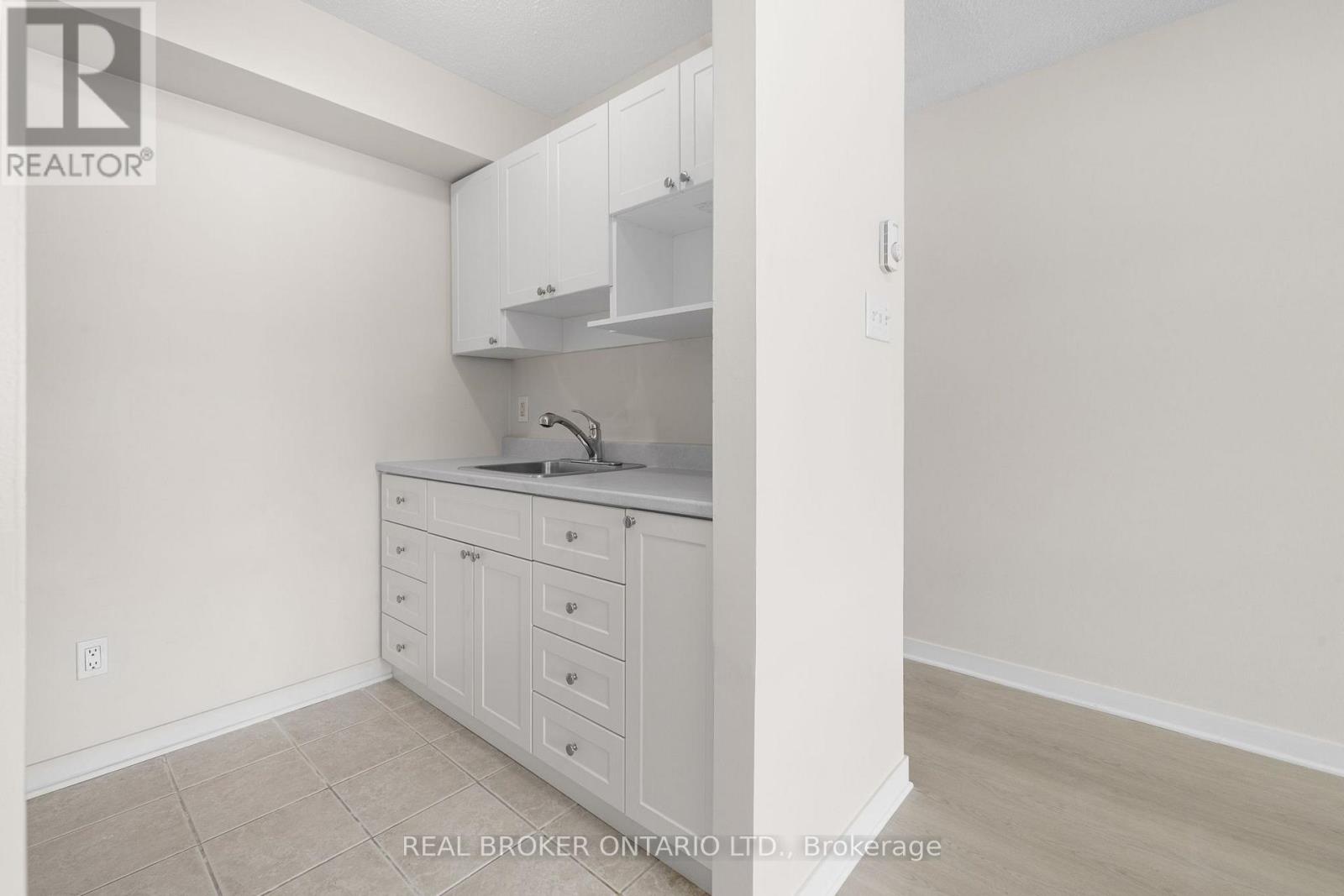 103c - 2041 Arrowsmith Drive, Ottawa, Ontario  K1J 7V7 - Photo 14 - X12854286