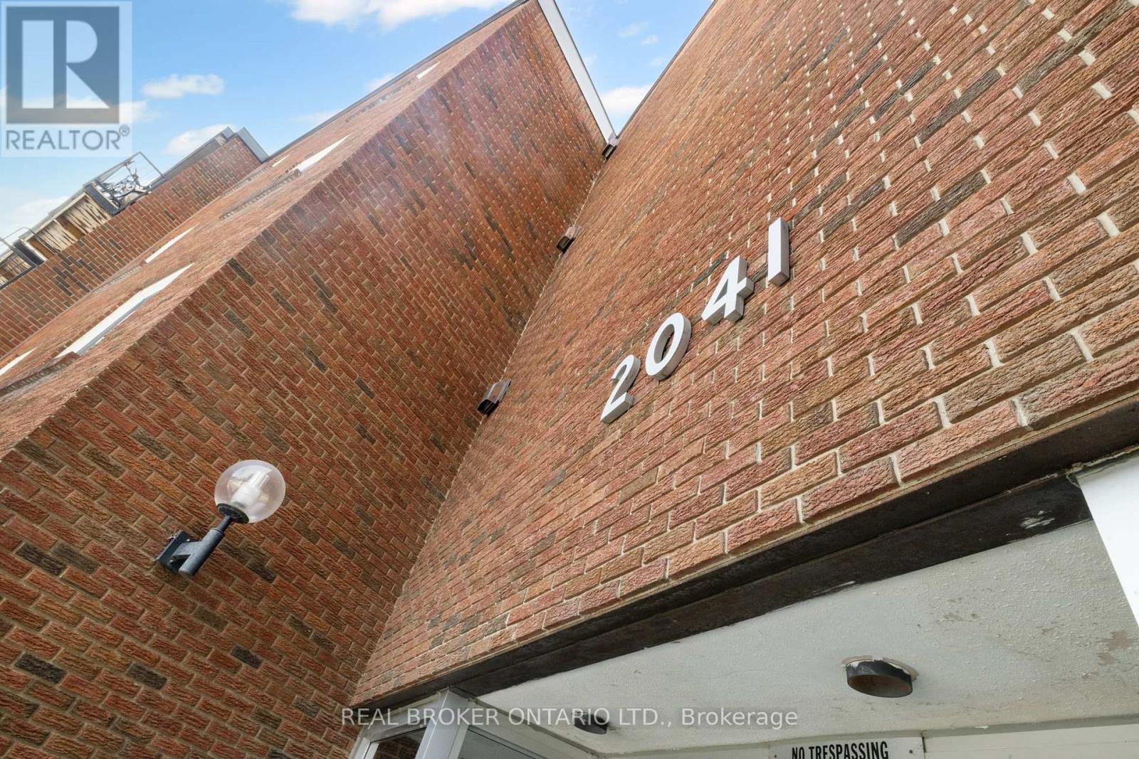 103c - 2041 Arrowsmith Drive, Ottawa, Ontario  K1J 7V7 - Photo 3 - X12854286