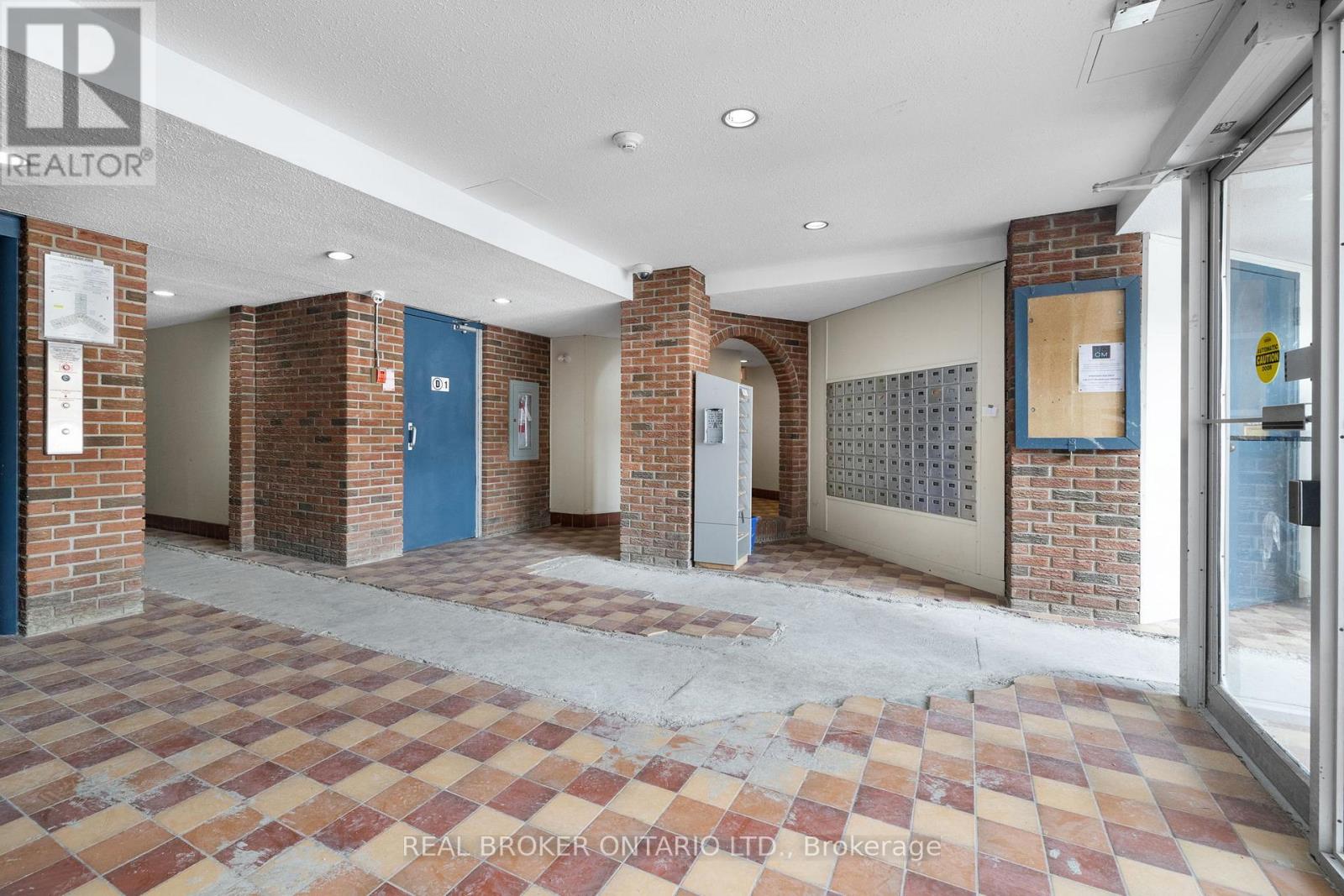 103c - 2041 Arrowsmith Drive, Ottawa, Ontario  K1J 7V7 - Photo 8 - X12854286