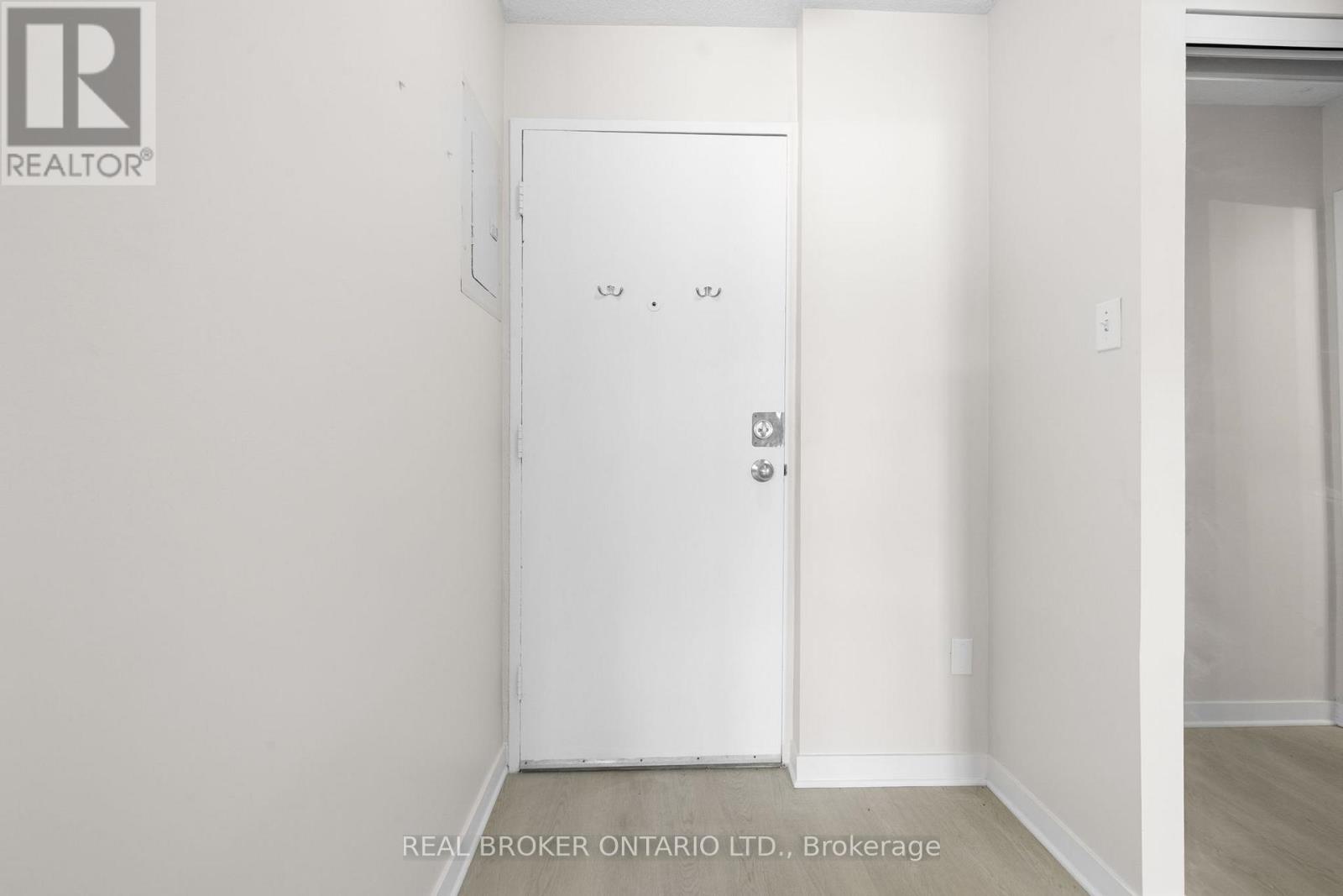 103c - 2041 Arrowsmith Drive, Ottawa, Ontario  K1J 7V7 - Photo 9 - X12854286