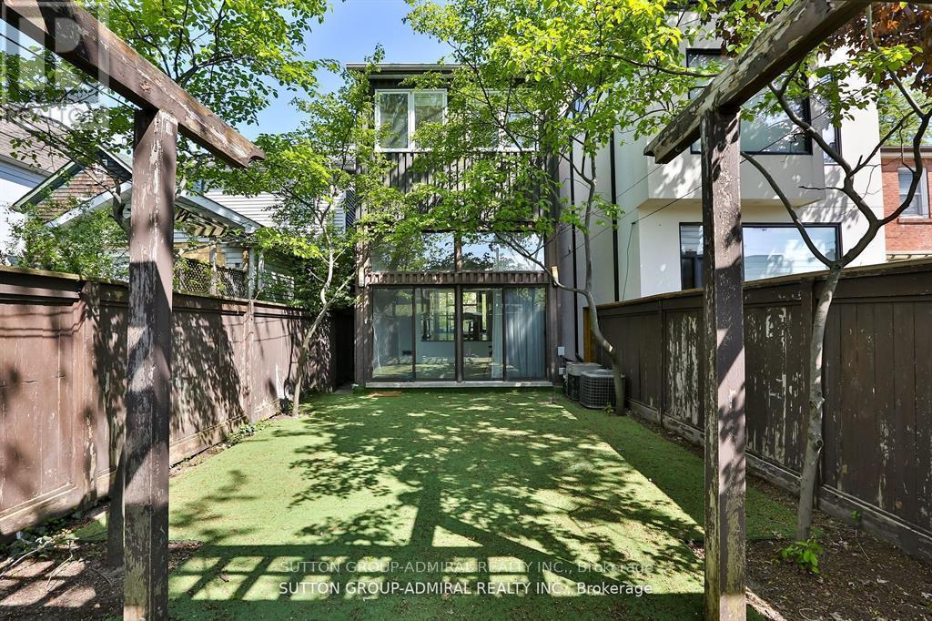 169 Woburn Avenue, Toronto, Ontario  M5M 1K8 - Photo 29 - C12705690