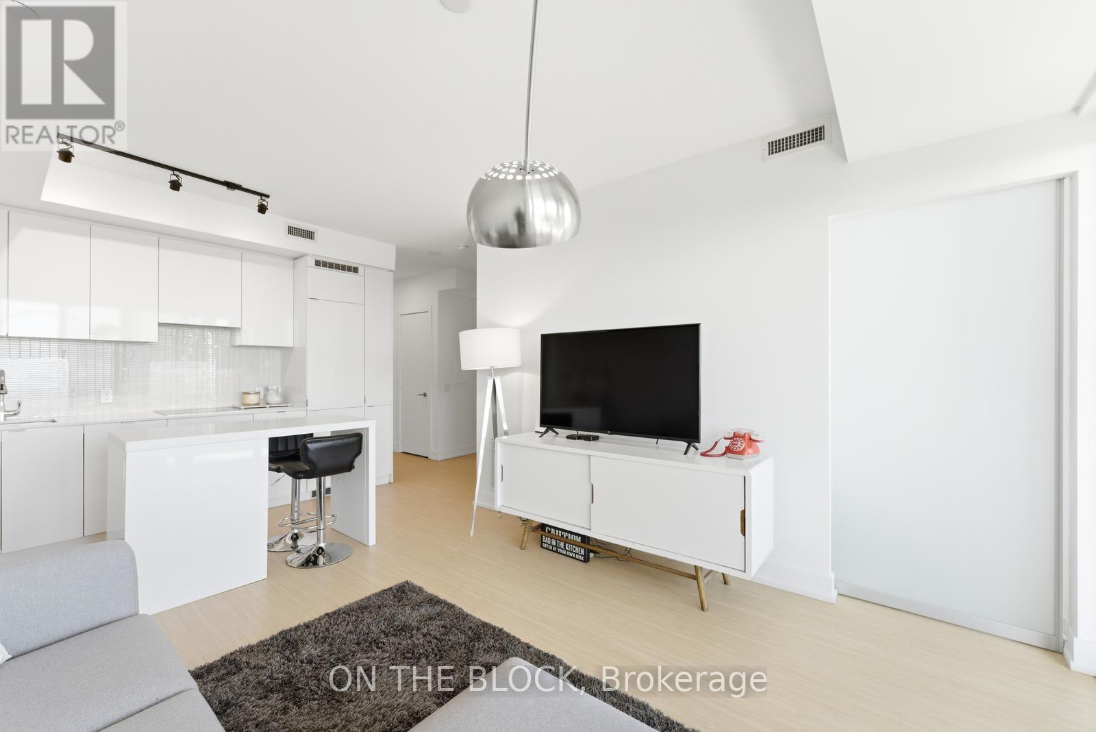 5309 - 7 Grenville Street, Toronto, Ontario  M4Y 0E9 - Photo 6 - C12853338