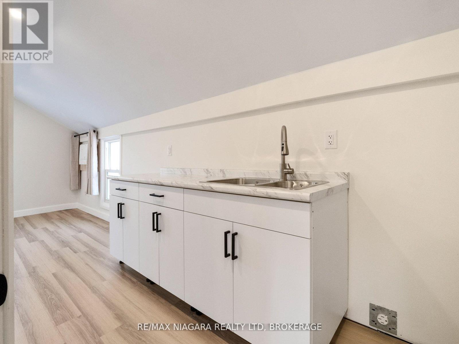 3 - 132 Waterloo Street, Fort Erie, Ontario  L2A 3K2 - Photo 3 - X12853882