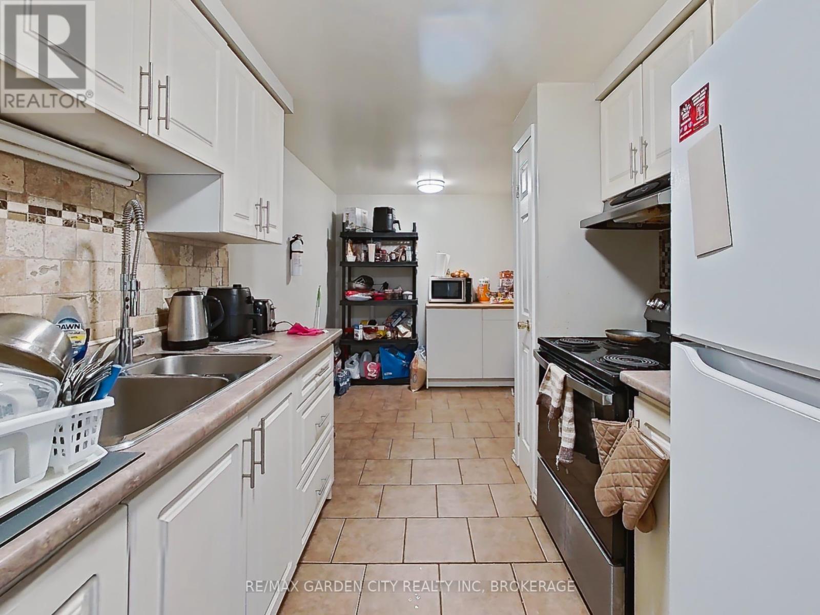 3 Tara Crescent, Thorold, Ontario  L2V 4M1 - Photo 15 - X12854222