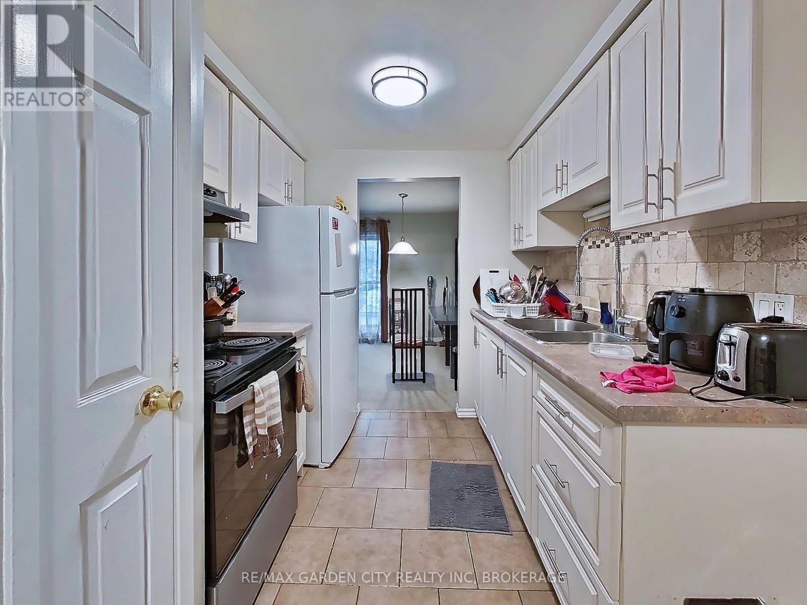 3 Tara Crescent, Thorold, Ontario  L2V 4M1 - Photo 16 - X12854222