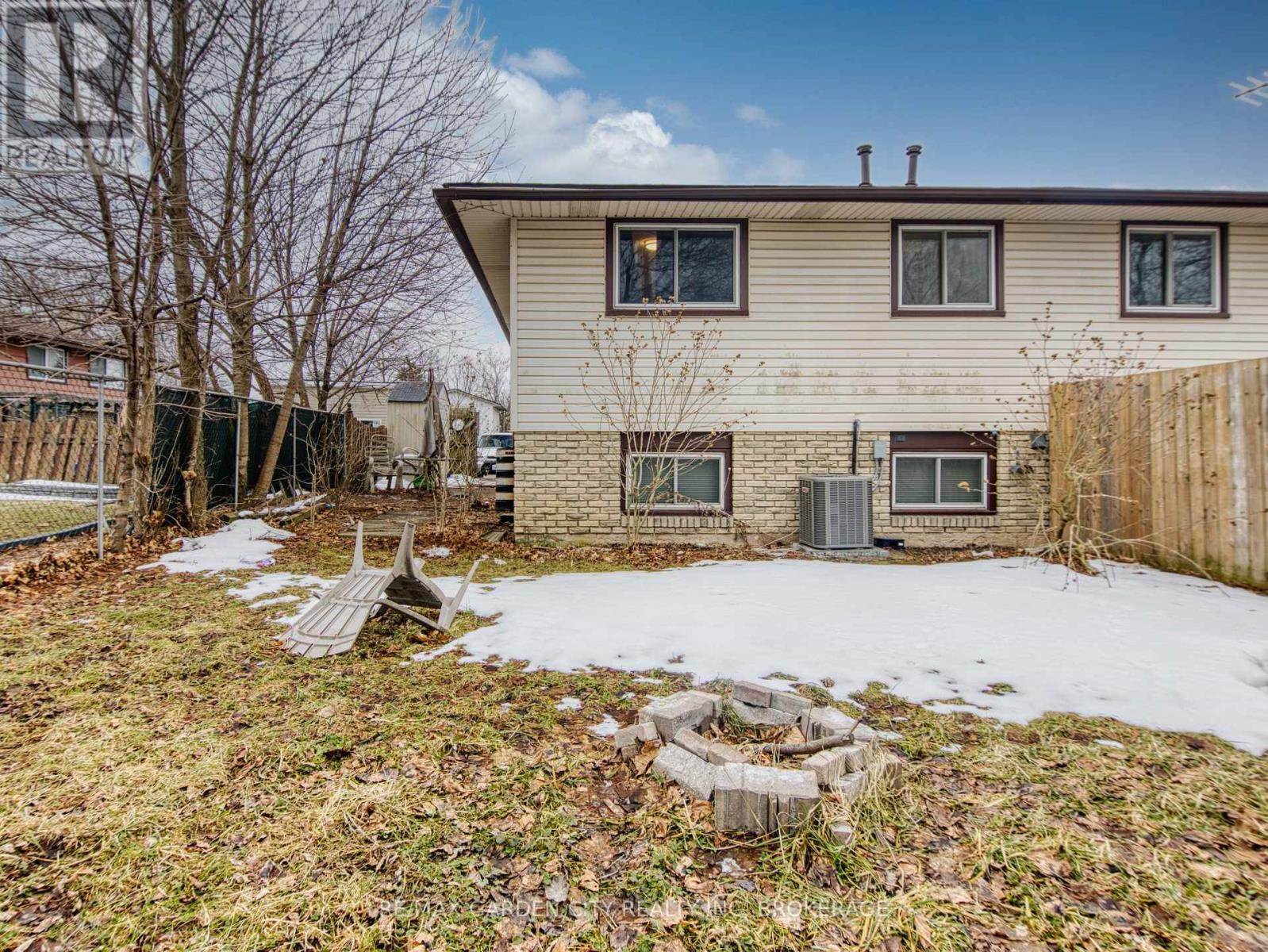 3 Tara Crescent, Thorold, Ontario  L2V 4M1 - Photo 5 - X12854222