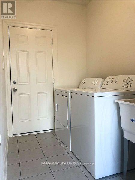 160 Tango Crescent, Newmarket, Ontario  L3X 0K5 - Photo 16 - N12853300