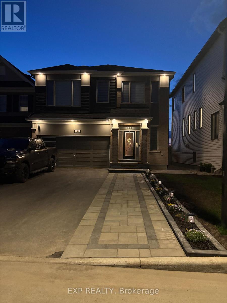 144 Unity Place, Ottawa, Ontario  K2S 2Y8 - Photo 50 - X12836136