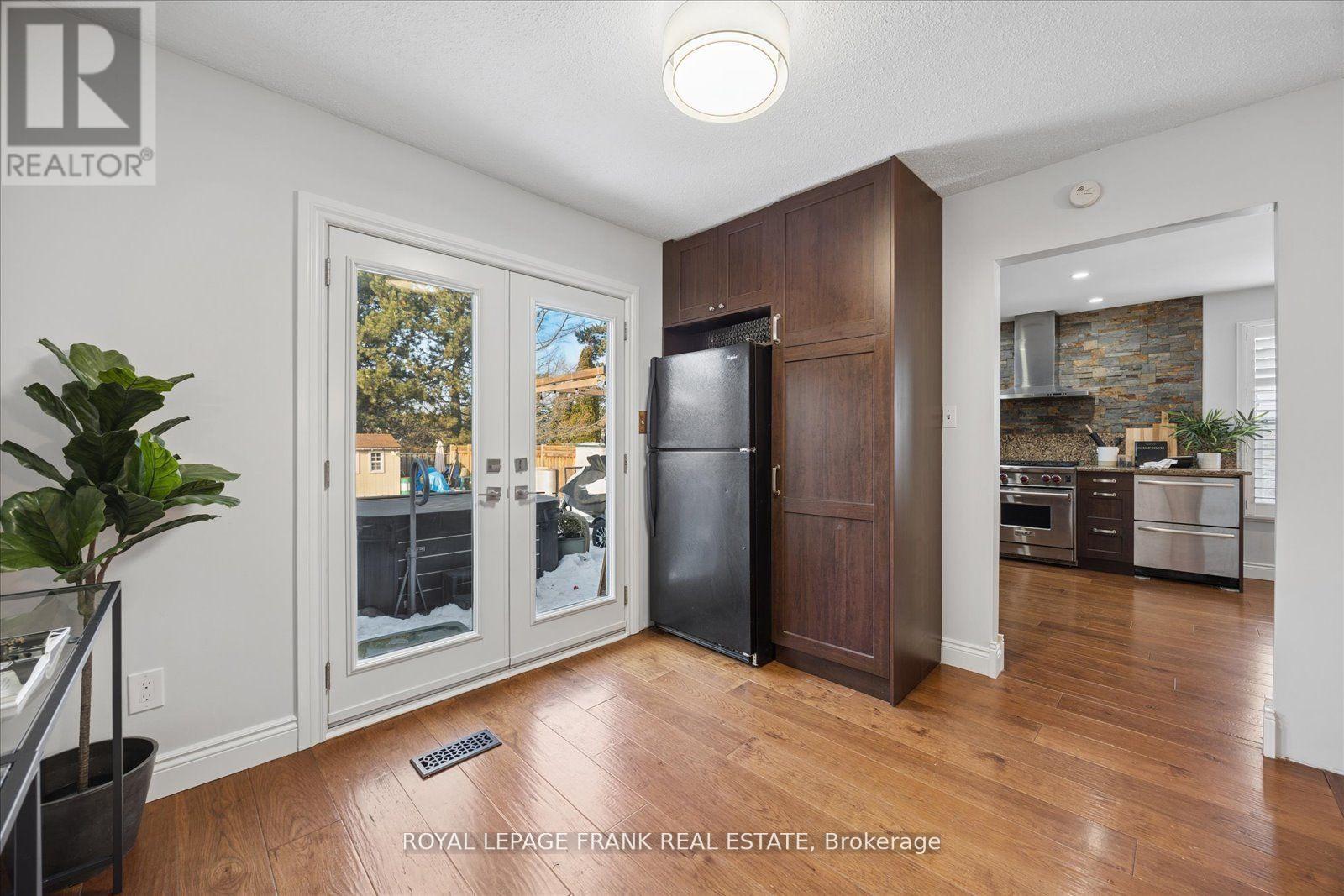 386 Prince Of Wales Drive, Whitby (Blue Grass Meadows), Ontario  L1N 6M9 - Photo 14 - E12854098