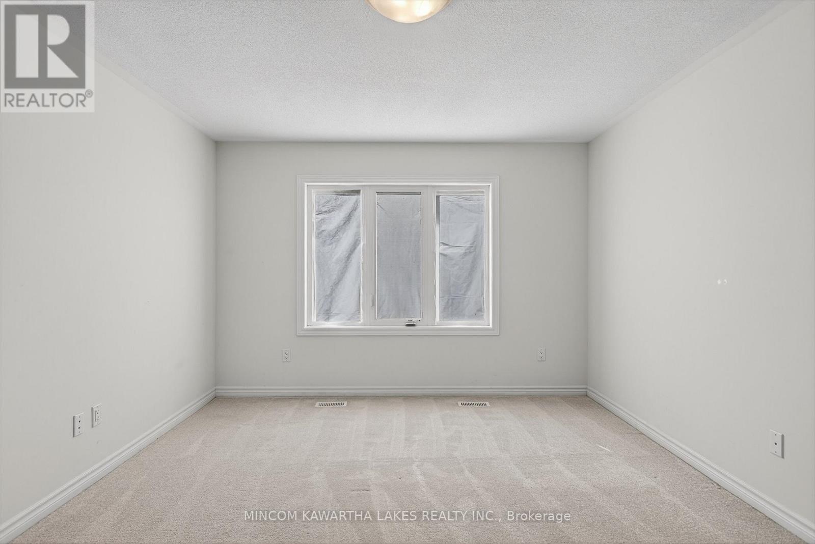 348 Okanagan Path, Oshawa, Ontario  L1H 0A7 - Photo 18 - E12854120