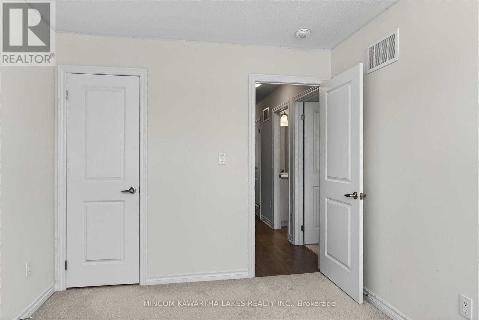 348 Okanagan Path, Oshawa, Ontario  L1H 0A7 - Photo 25 - E12854120