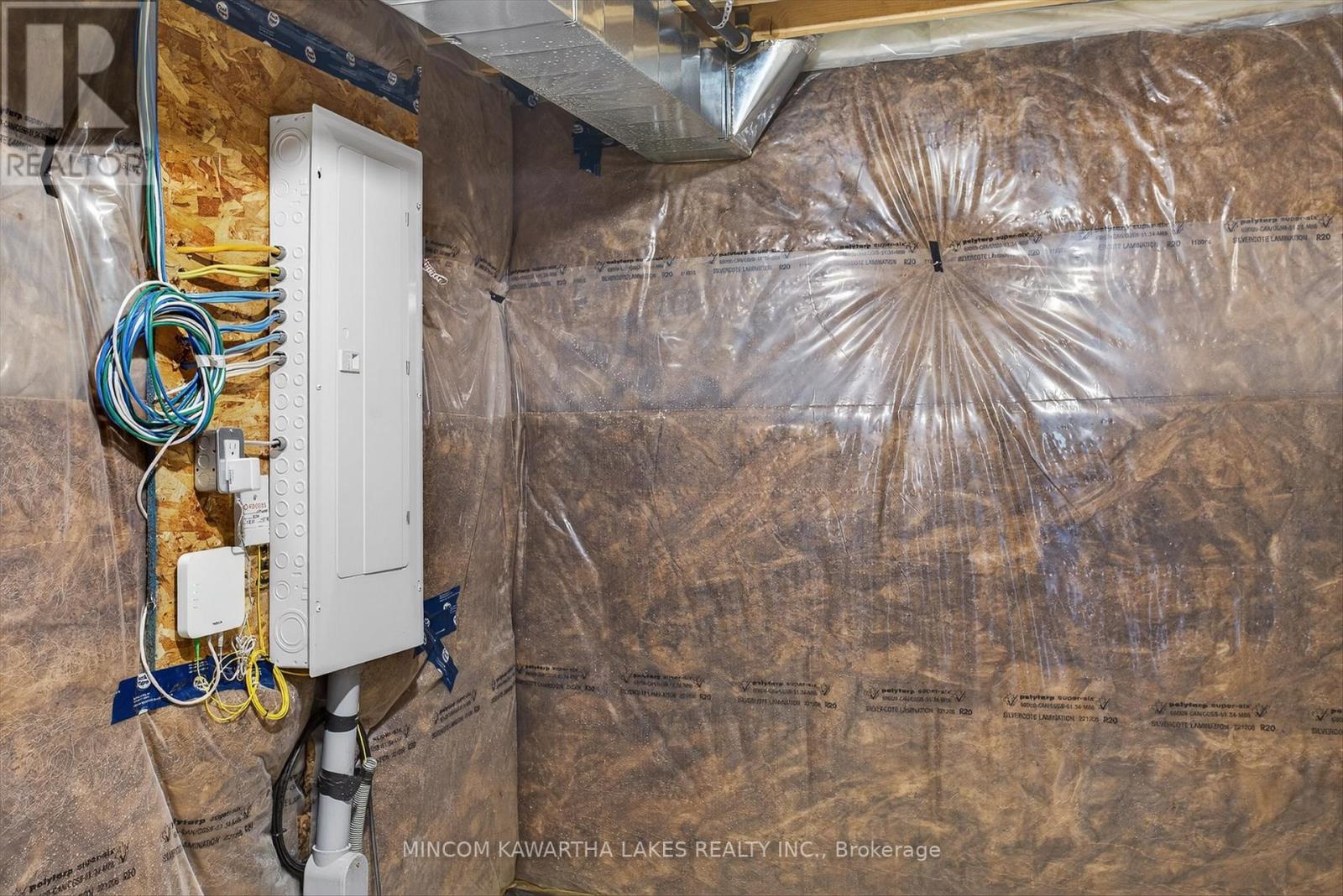 348 Okanagan Path, Oshawa, Ontario  L1H 0A7 - Photo 33 - E12854120