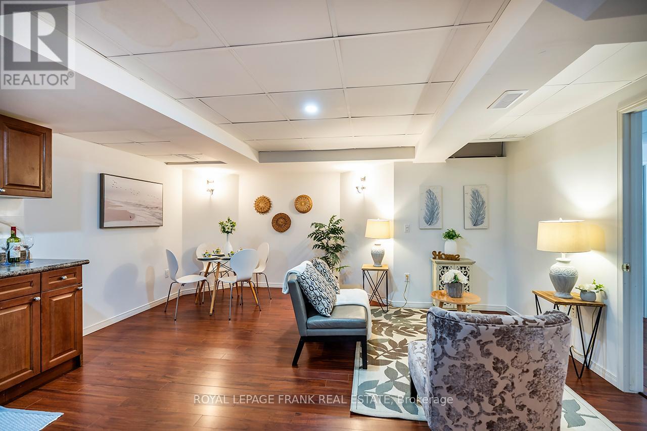 1533 Clearbrook Drive, Oshawa, Ontario  L1K 2P6 - Photo 3 - E12854168