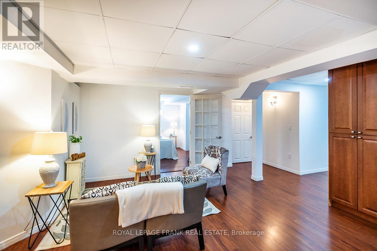 1533 Clearbrook Drive, Oshawa, Ontario  L1K 2P6 - Photo 6 - E12854168