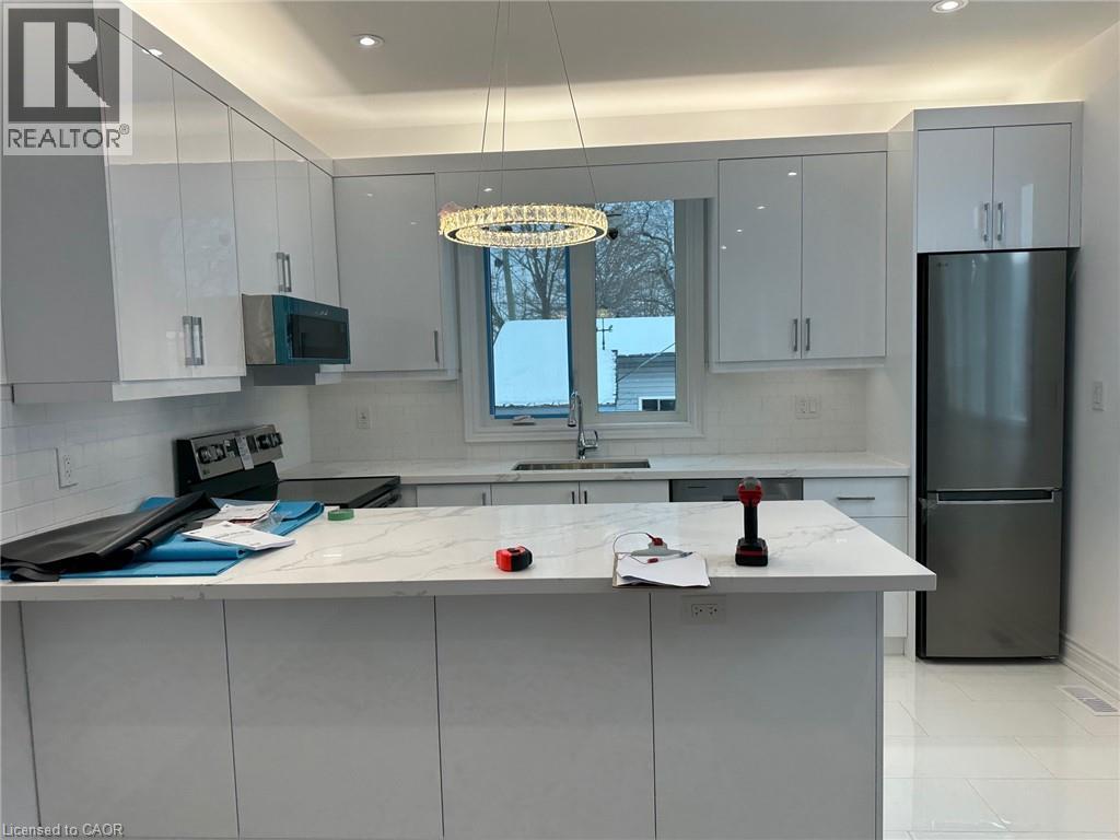 114 Warren Avenue Unit# Upper, Hamilton, Ontario  L9A 3E1 - Photo 5 - 40799361