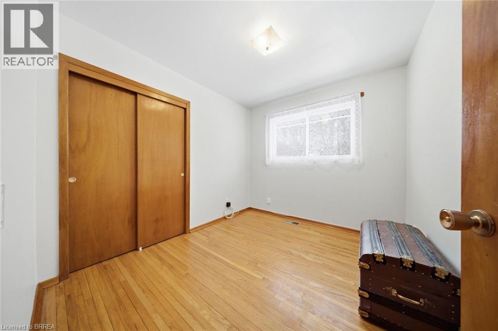 247 Memorial Drive, Brantford, Ontario  N3R 5T2 - Photo 22 - 40805448