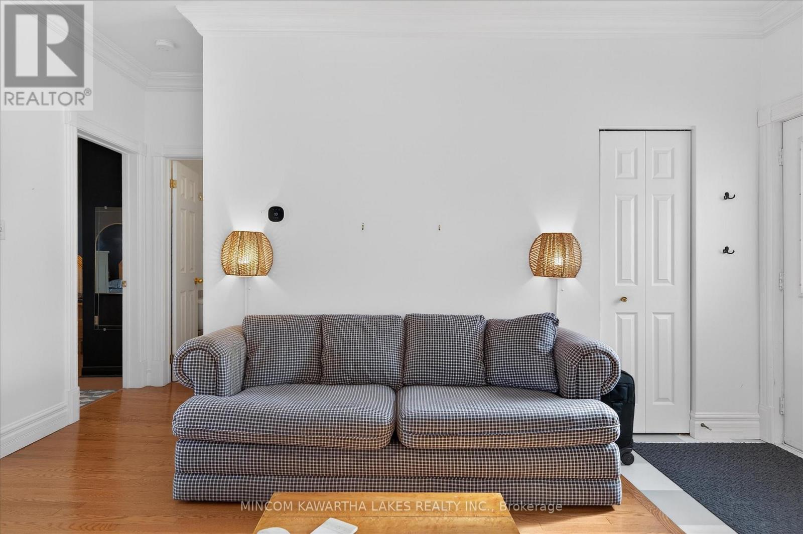 668 Brown Street, Peterborough (Otonabee Ward 1), Ontario  K9J 4K5 - Photo 10 - X12854076