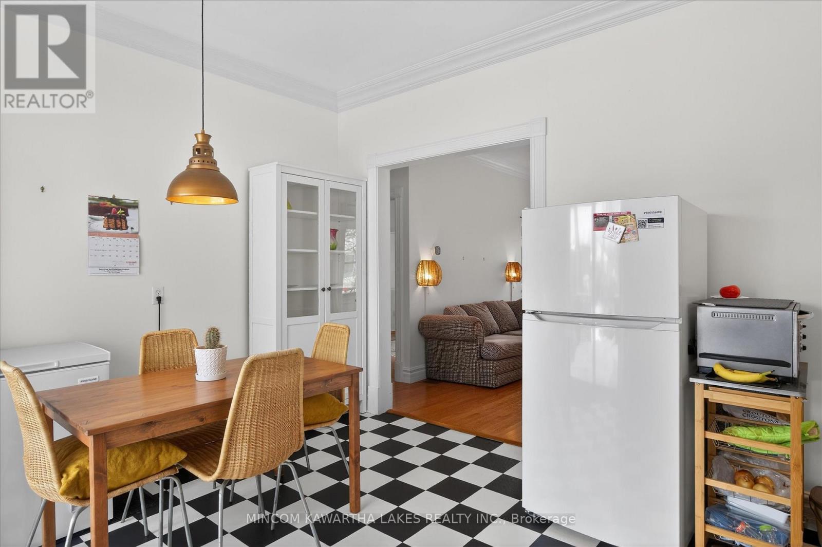 668 Brown Street, Peterborough (Otonabee Ward 1), Ontario  K9J 4K5 - Photo 17 - X12854076