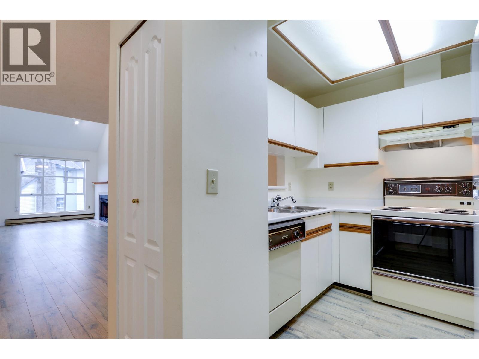 310 7580 Minoru Boulevard, Richmond, British Columbia  V6Y 1Z5 - Photo 14 - R3096497