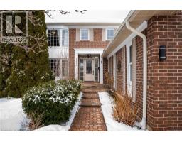 1225 OLD POST Drive, Oakville, Ontario